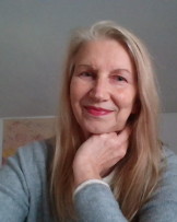 _Abundantia - Tarot & Kartenlegen - Beruf & Arbeitsleben - Hellsehen & Wahrsagen - Medium & Channeling - Liebe & Partnerschaft