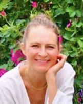 _Engel Kaja - Tarot & Kartenlegen - Liebe & Partnerschaft - Hellsehen & Wahrsagen - Psychologische Lebensberatung - Medium & Channeling